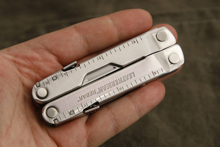 Multitool Leatherman Rebar Srebrny (831557) - 17 narzędzi