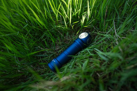Latarka Armytek Wizard C2 Pro Max LR White Finland Edition 4150 lm