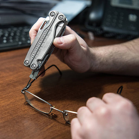 Multitool Leatherman Charge TTi PLUS (832528) stainless - 19 narzędzi