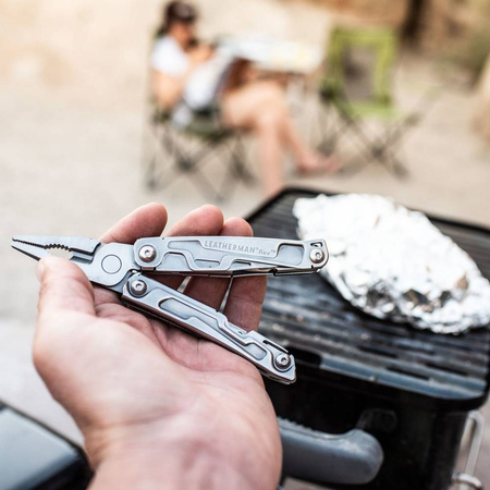 Multitool Leatherman Rev (832130) stainless - 14 narzędzi