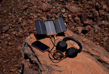 XTORM Powerbank solarny Rugged 10000 mAh 20W  (XXR203)