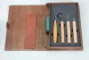 Zestaw noży do rzeźbienia z drewnianym etui - BeaverCraft S19Book