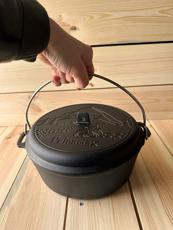 Kociołek żeliwny Petromax Dutch Oven FT4.5 Essential z płaskim dnem
