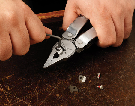 Multitool Leatherman Super Tool 300 (831148) silver - 19 narzędzi