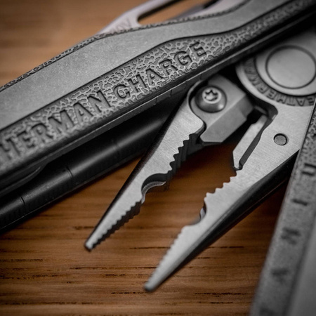 Multitool Leatherman Charge TTi PLUS (832528) stainless - 19 narzędzi