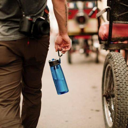 Butelka z filtrem do wody z 2-stopniową filtracją LifeStraw Go 0.65L - Light Blue