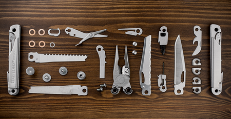 Multitool Leatherman Wave Plus (832524) stainless - 18 narzędzi