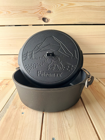 Kociołek żeliwny Petromax Dutch Oven FT4.5 Essential z płaskim dnem