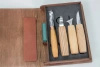 Zestaw noży do rzeźbienia z drewnianym etui - BeaverCraft S19Book